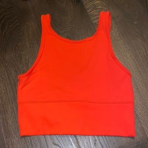 red cropped workout tank